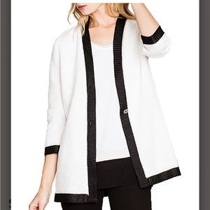 Modern Cardigan XS